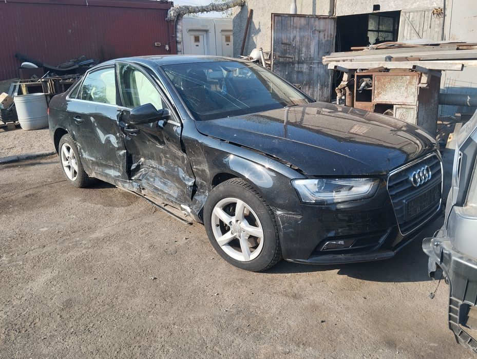 Dezmembrari Audi A4 B8 (8K) (2007-2015) 2.0 TDI Motorina