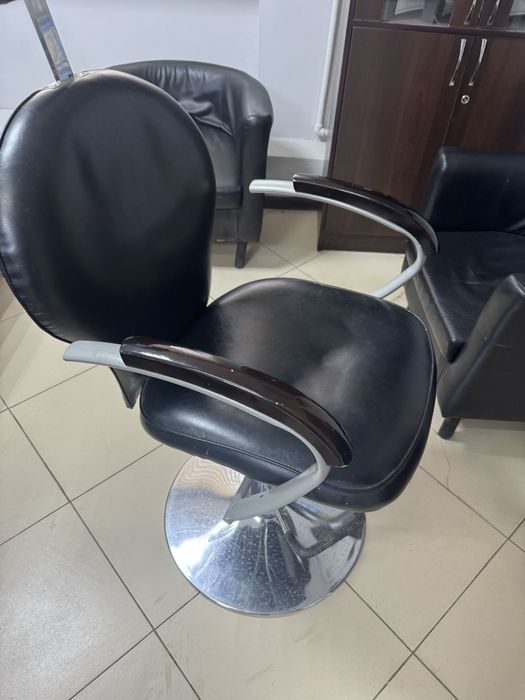 Кресло парикмахерское