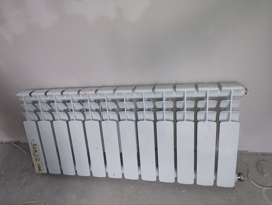 Продам радиатор биметал, новый