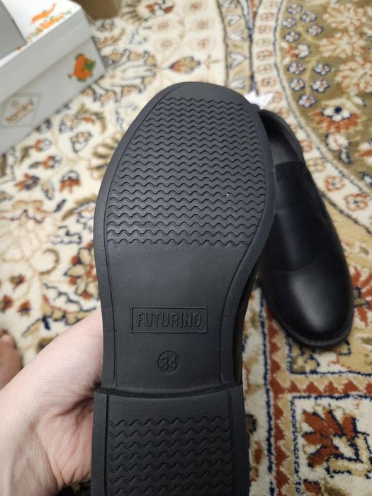 Продам ботинки в школу для мальчика