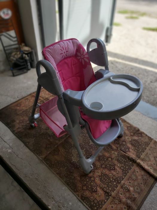 Детский стульчик для кормления