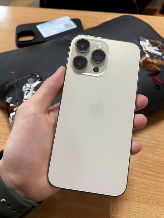 Продам Айфон 14 Pro MAX