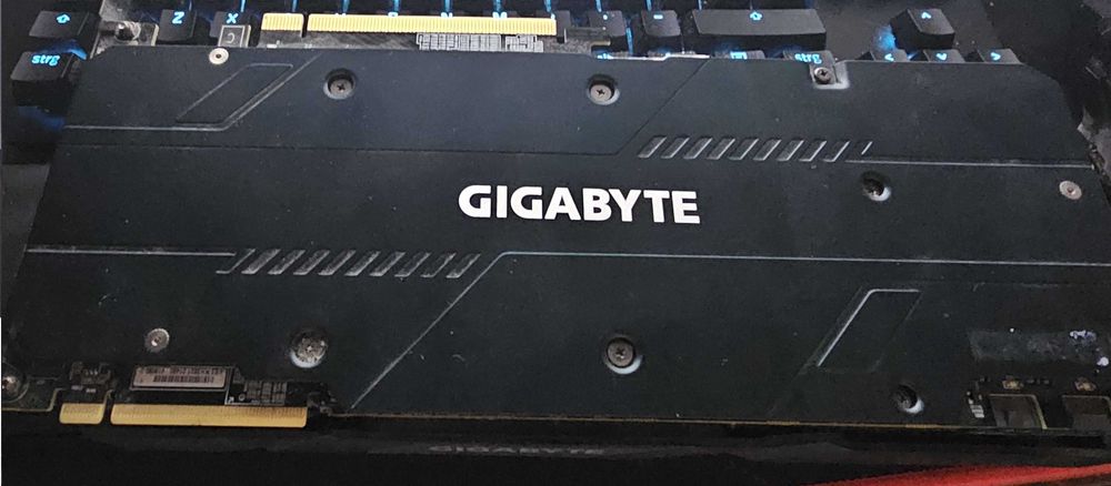 Placa Video Geforce Rtx 2070 super(buna drept cadou)Mergtoate jocurile