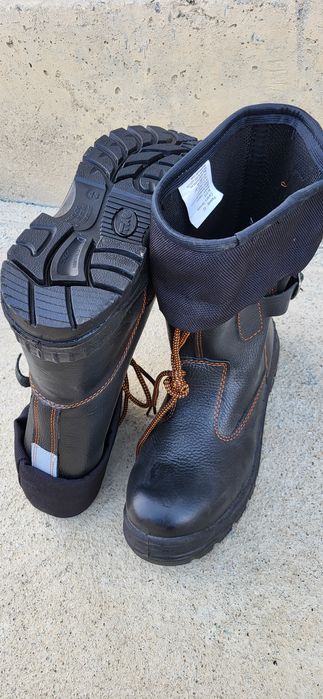 Ботинкалар сатылады