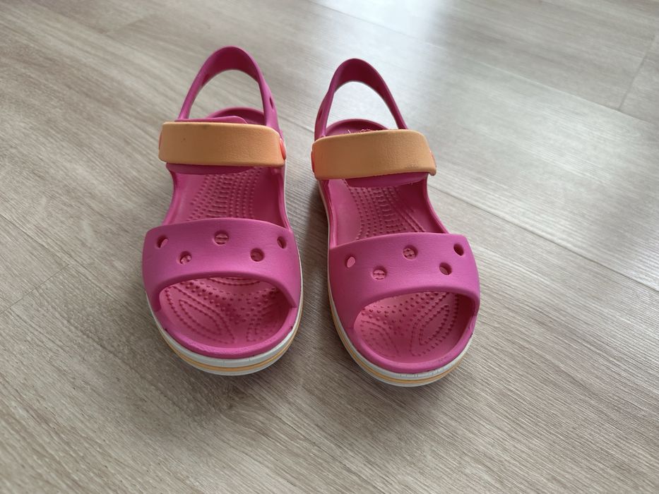 Сандали за момиче crocs 12