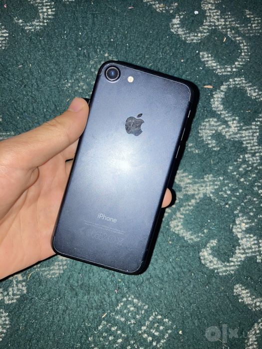 Iphone 7 (black 32gb)
