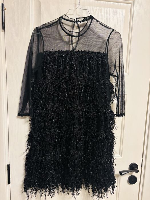 Zara официална рокля