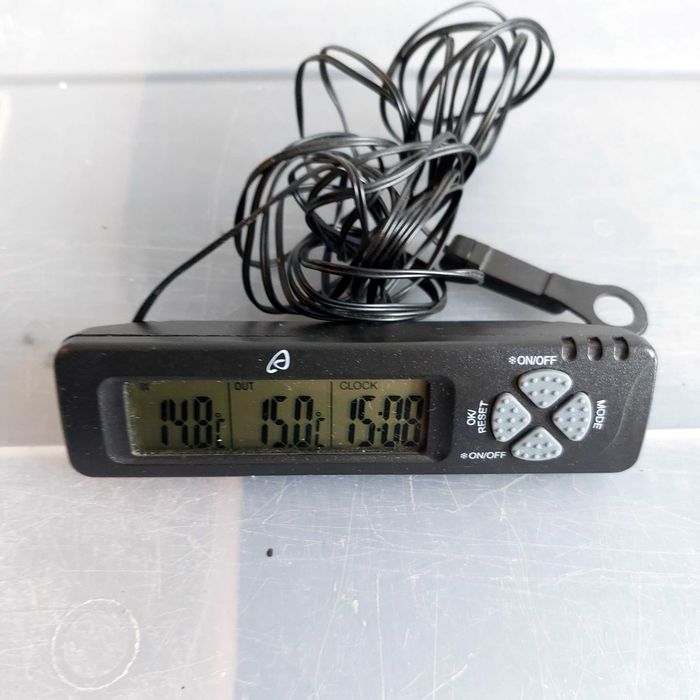 Termometru interior exterior