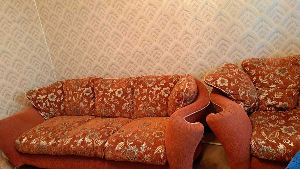 Продам Диван и кресло