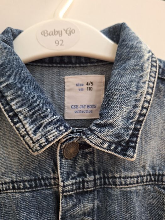 Детская куртка  на 3-4 года