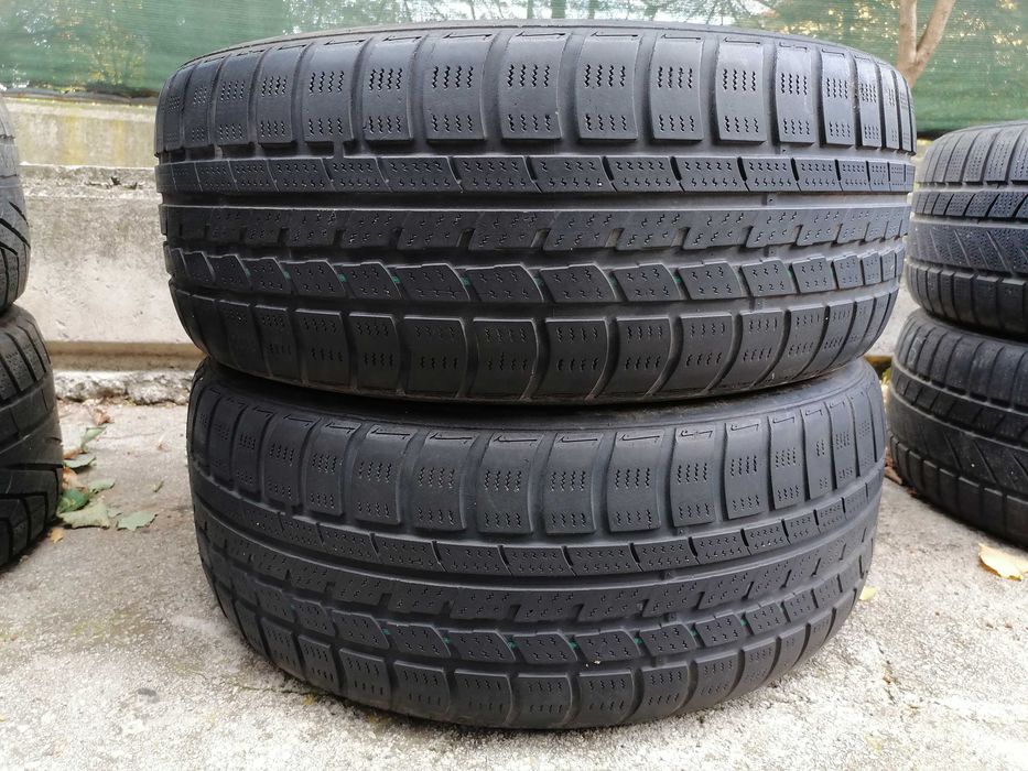 225/55/17 2бр.Roadstone Зимни гуми