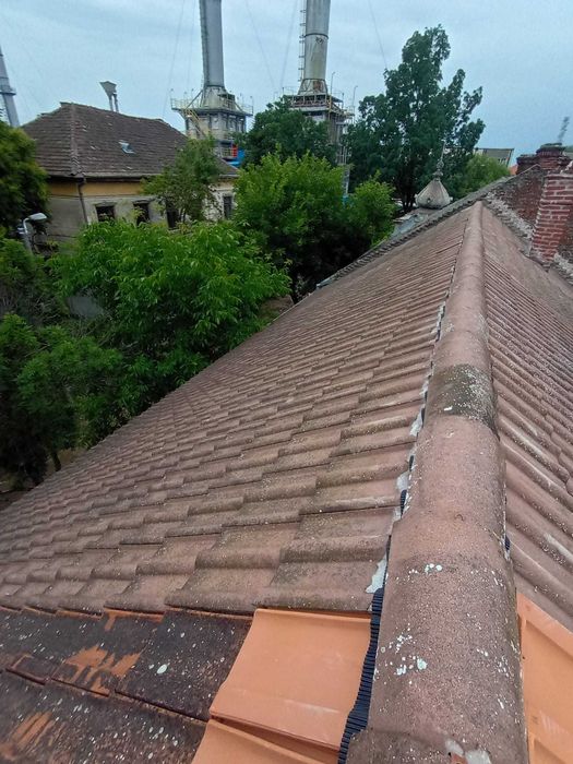 Vand ieftin tigla utilizata, in stare foarte buna