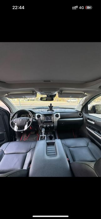 Продам toyota tundra