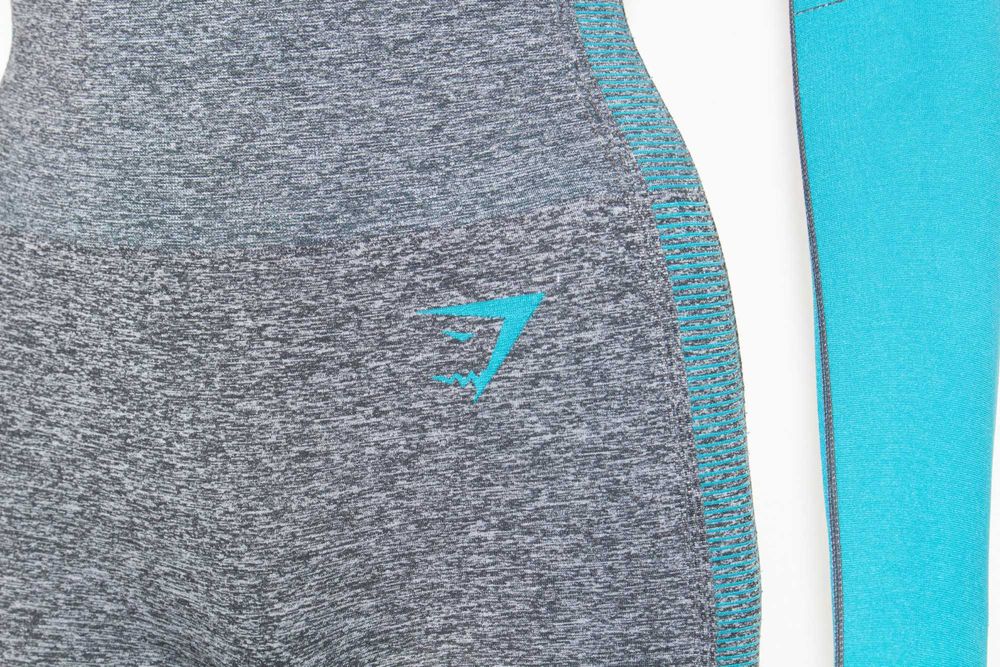 Gymshark комплект топ и клин висока талия синьо сиво преливащо XS-S