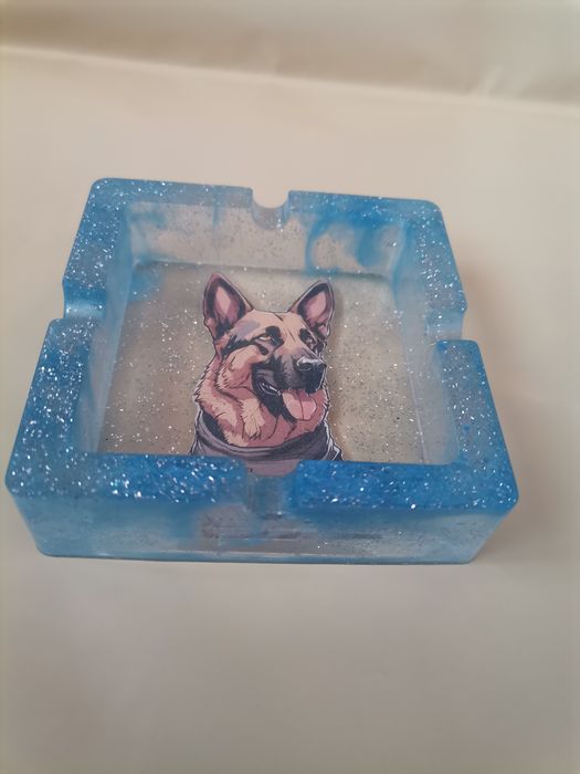 Пепелник от епоксидна смола