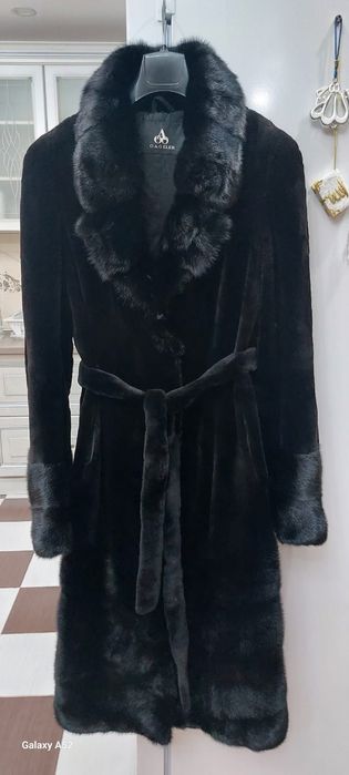 Шуба норковая. Италия.