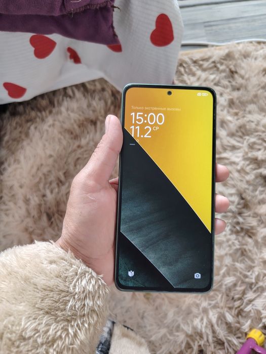 Продаётся телефон