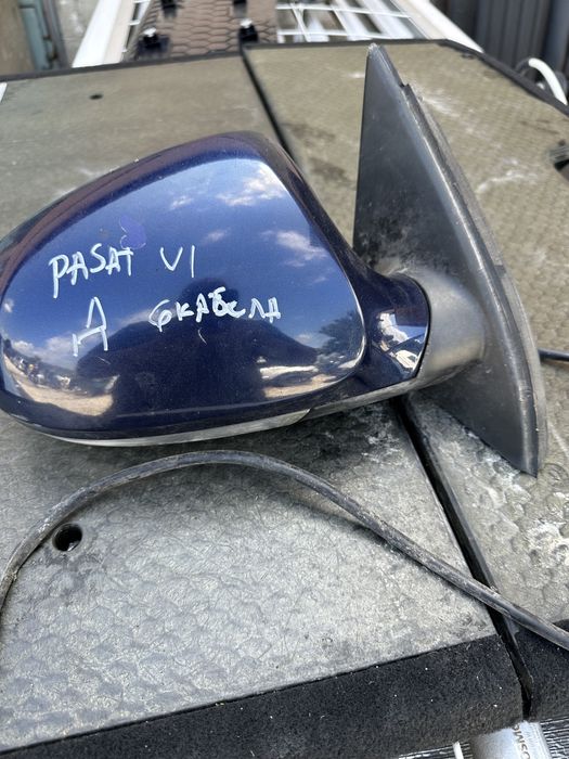 Врата дясна дясно огледало  брава Пасат б6 Passat b6 2006г