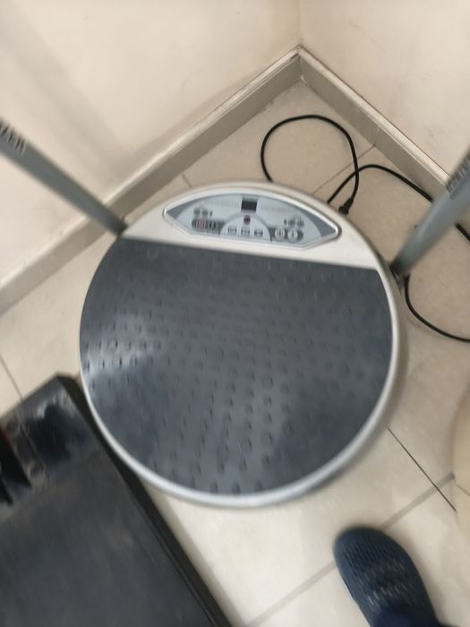 Продавам Вибрационна платформа Energizer Power Plate