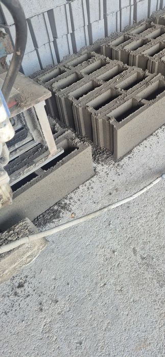 Presa boltari automată