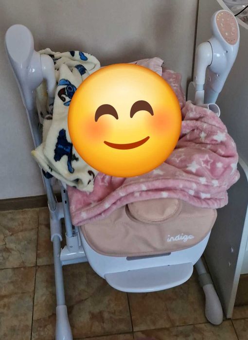 Музикална люлка и  столче за хранене 2 в 1Caretero Indigo