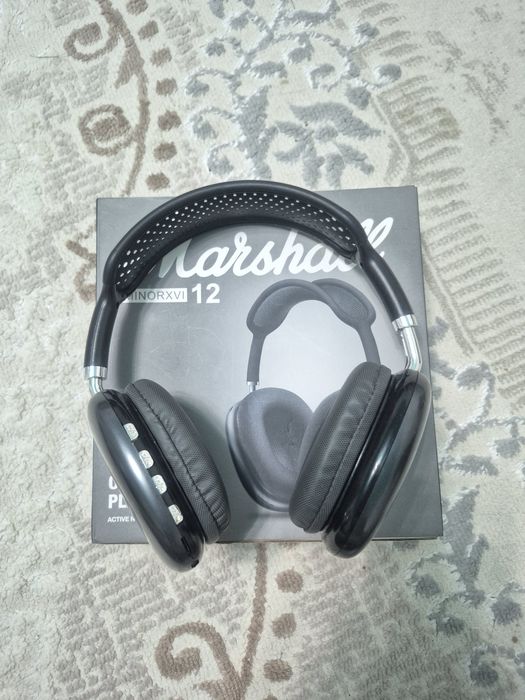 Продам наушник отл