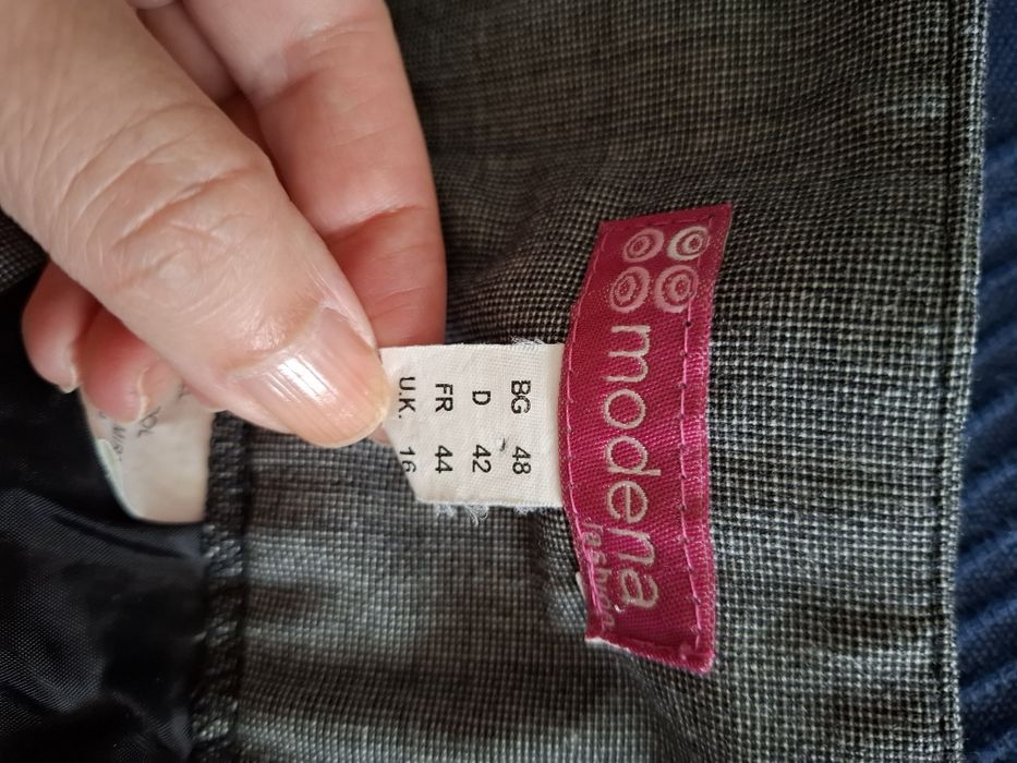 Дамски костюм сако и панталон от вълна и кашмир тъмносив EU42