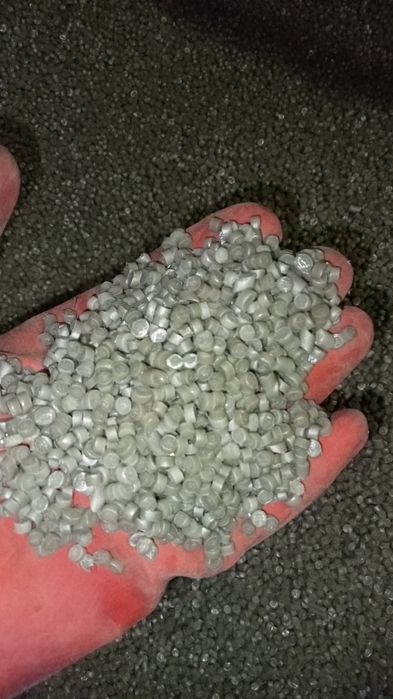 Продам  вторичные гранулы ПВД , стрейч