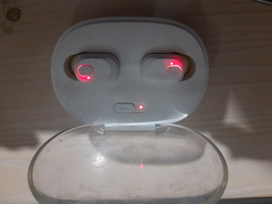 Bluetooth наушник