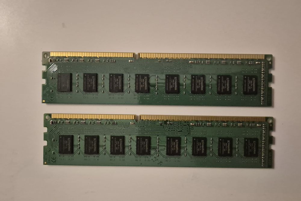 Memorii RAM 8GB DDR3 1333mhz