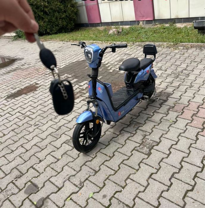 продам скутер на ходу