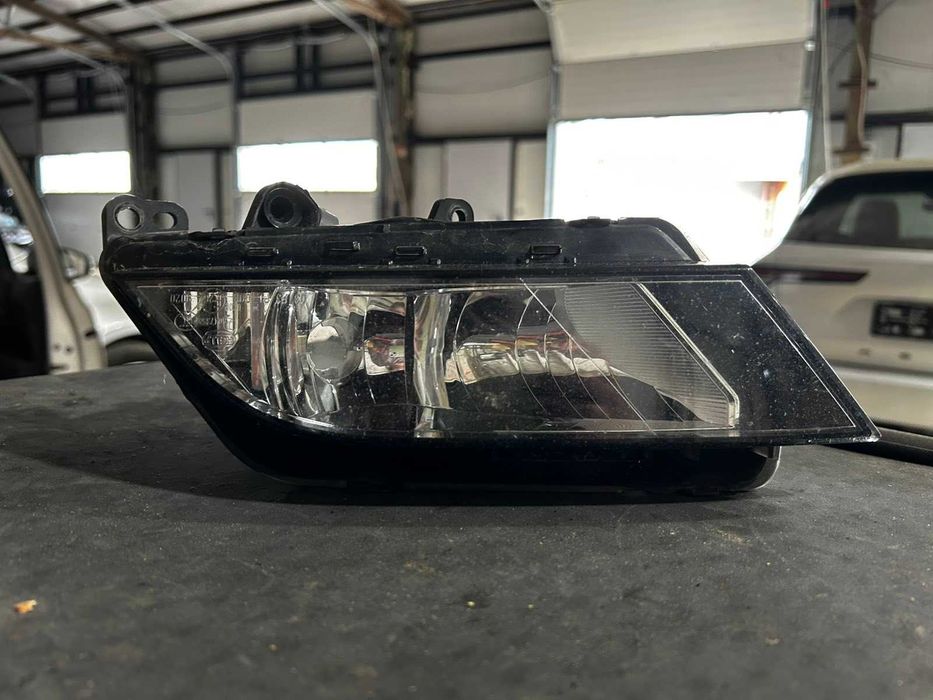 Ляв халоген за Seat Ibiza 2013