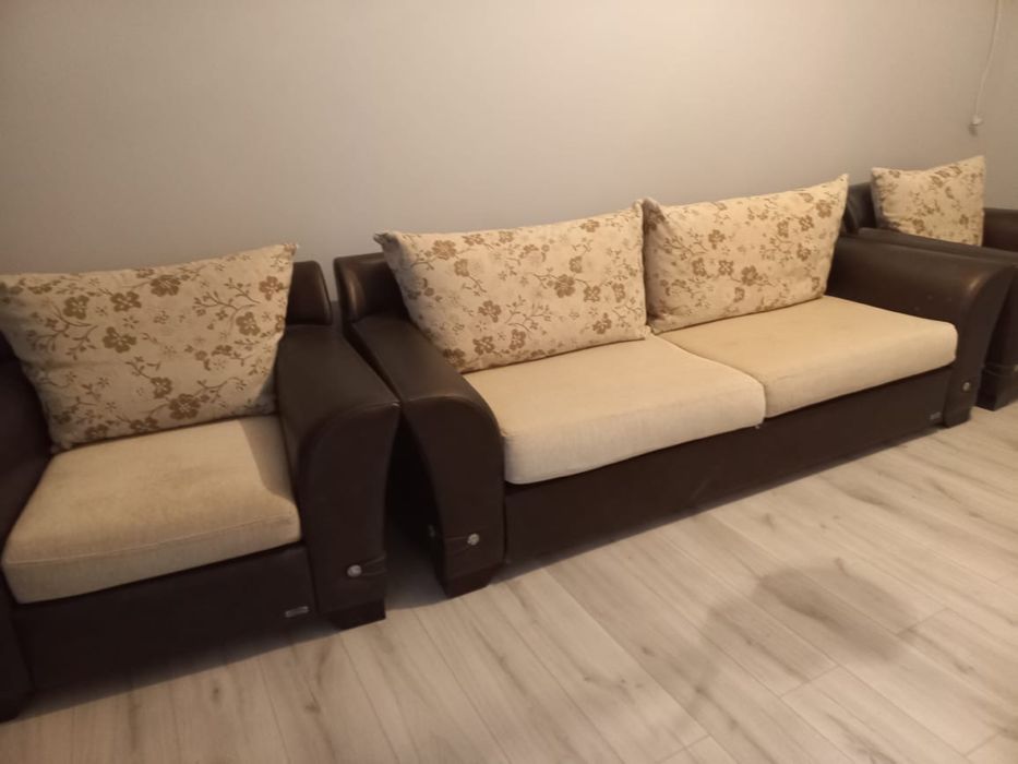 Диван и два кресла