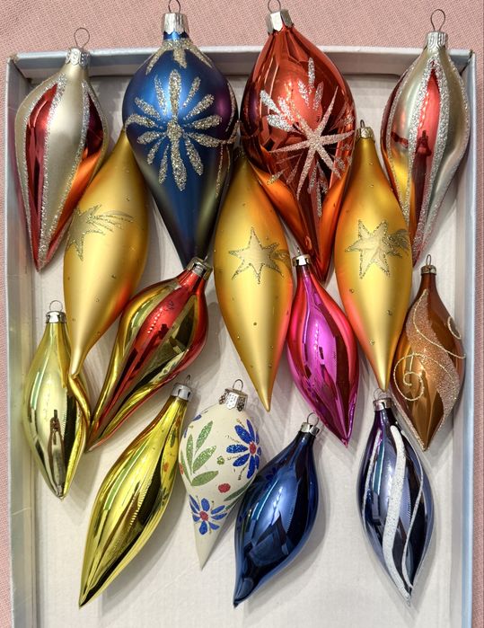 Globuri vechi pentru bradul de Craciun