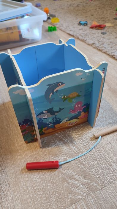 Детска кухня + дървени играчки