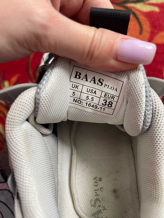 Кроссовки подростковые 38р