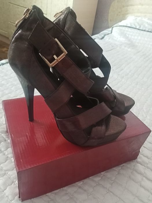 Продам обувь,  новая!