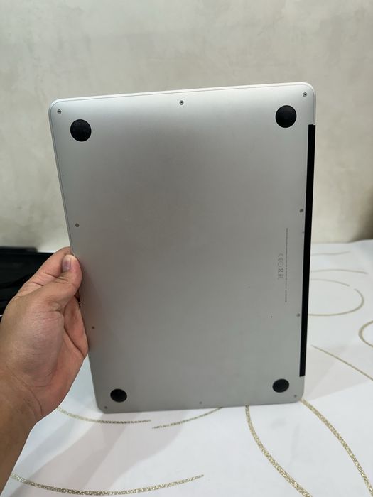 Macbook air 15год