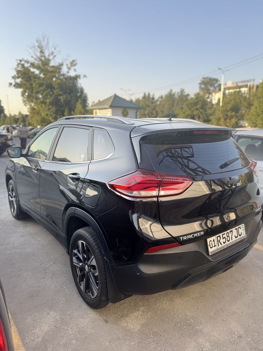 Tracker 2023 Premier