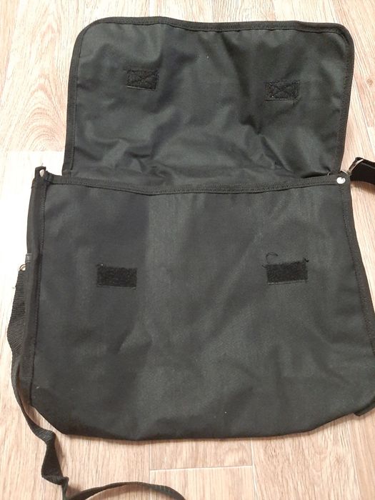 Рабочая сумка для инструментов.