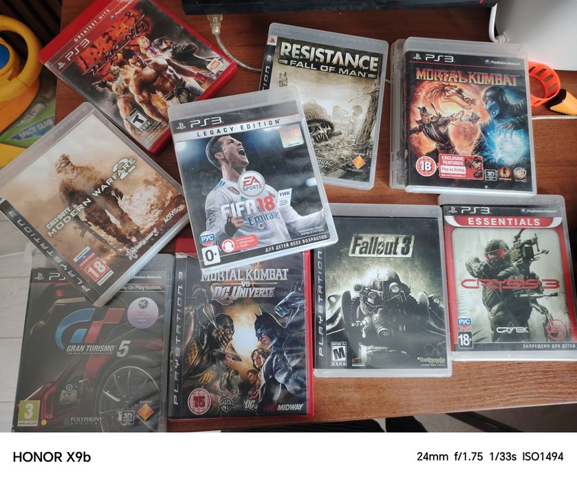 Продам PS 3 c дисками