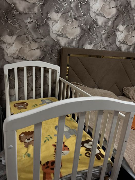 Продам бесик+ кровать+ бортики