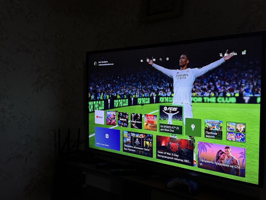 Xbox One 500GB + геймпад Shock Blue + коробка