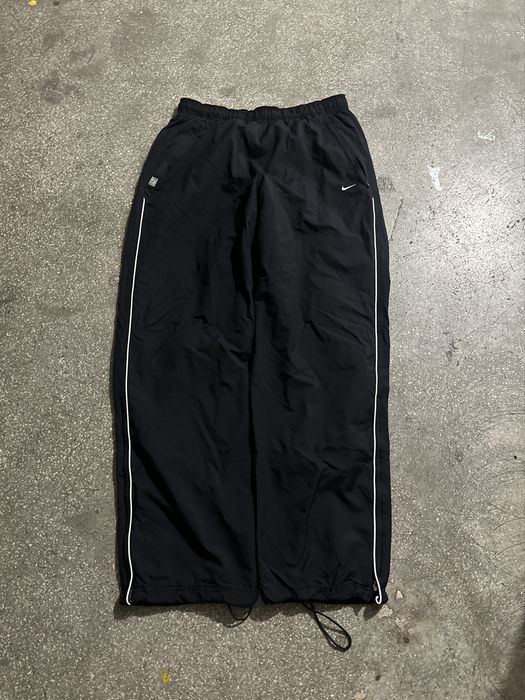 Pantaloni de trening nike din anii 2000 L negru