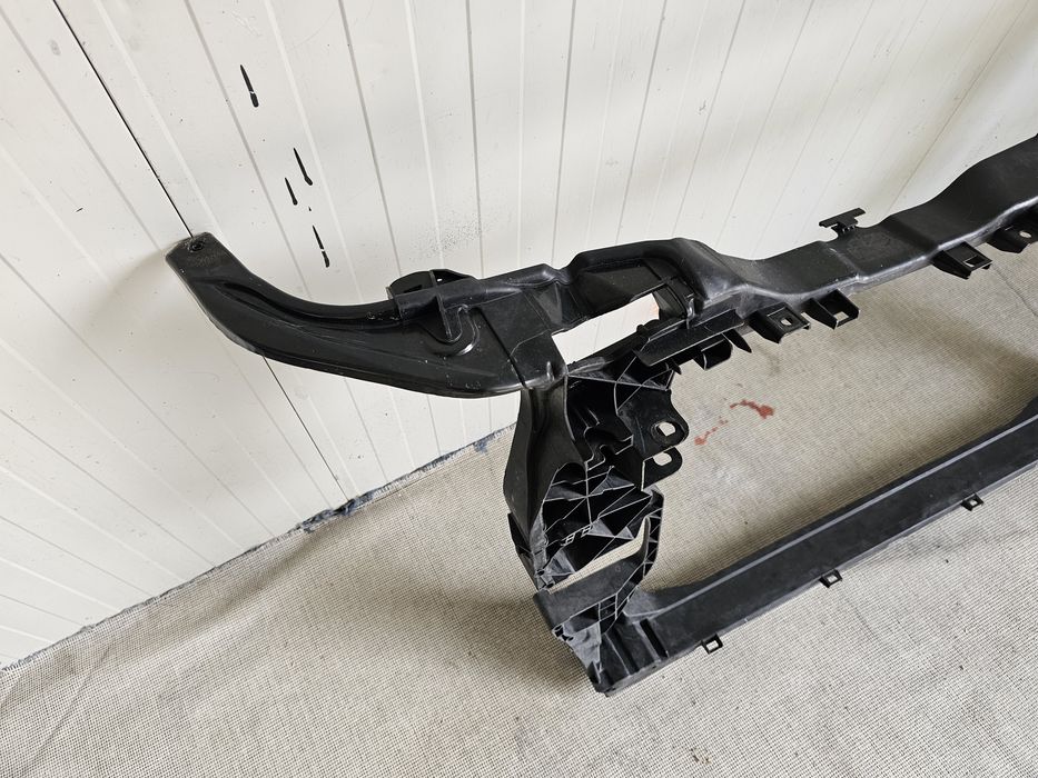 Bara grila aripa audi q5 fy trager