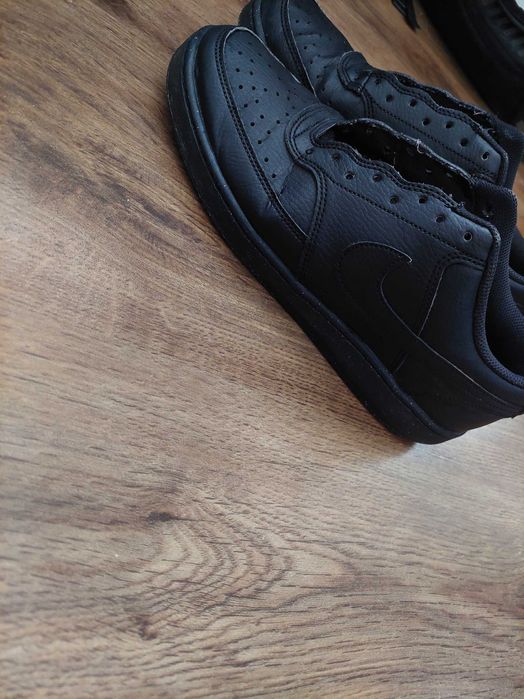 Adidași nike court vizion