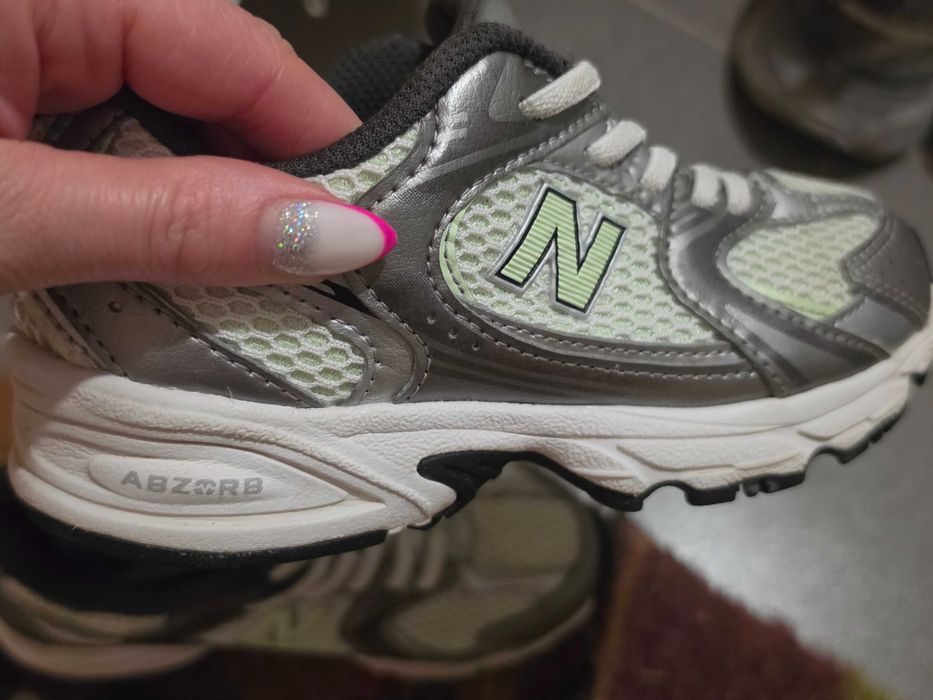 Маратонки New Balance