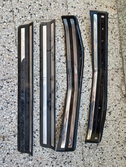 Вътрешни прагове за bmw бмв  е46 седан или комби