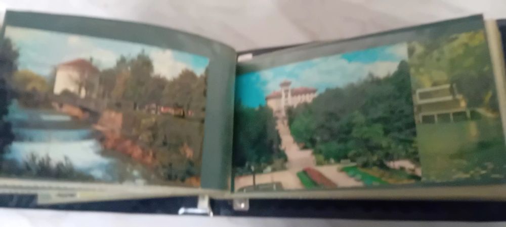 Класиор с картички от соца.