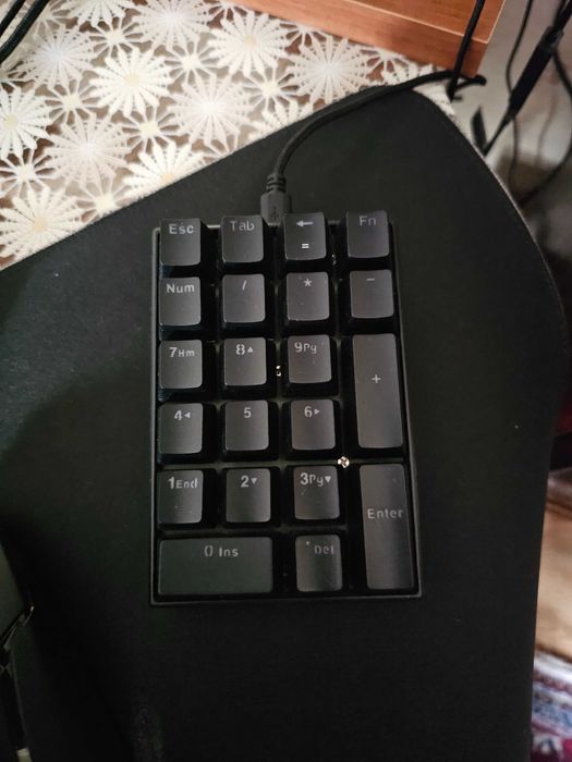Мишка Razer Basilisk v3